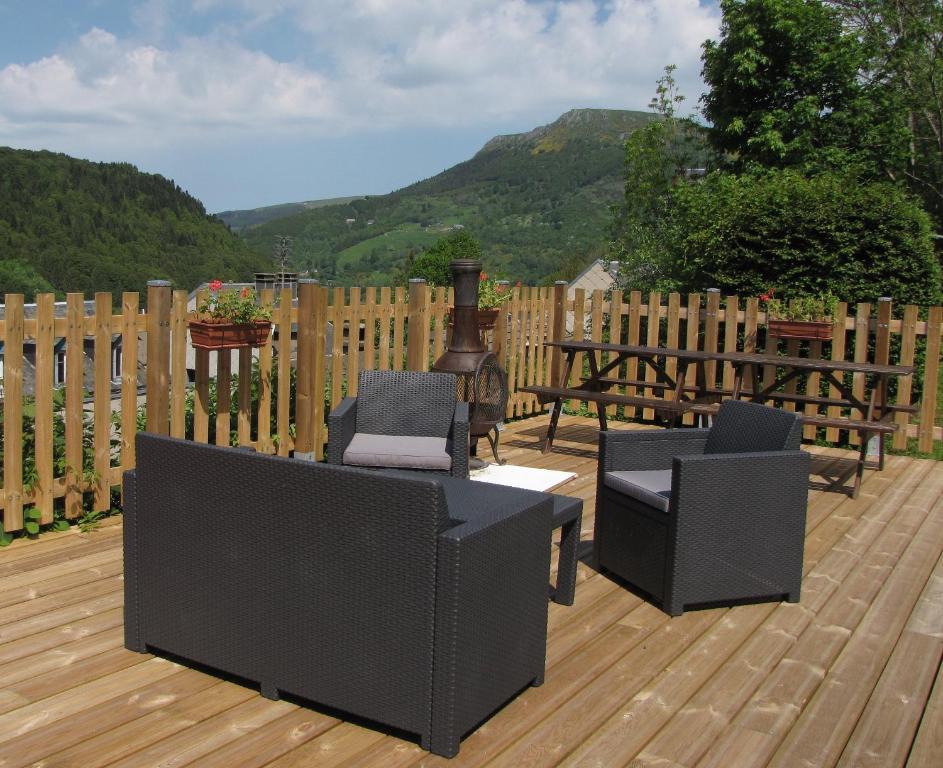 Ferienwohnung Les Camelias Le Mont-Dore Exterior foto